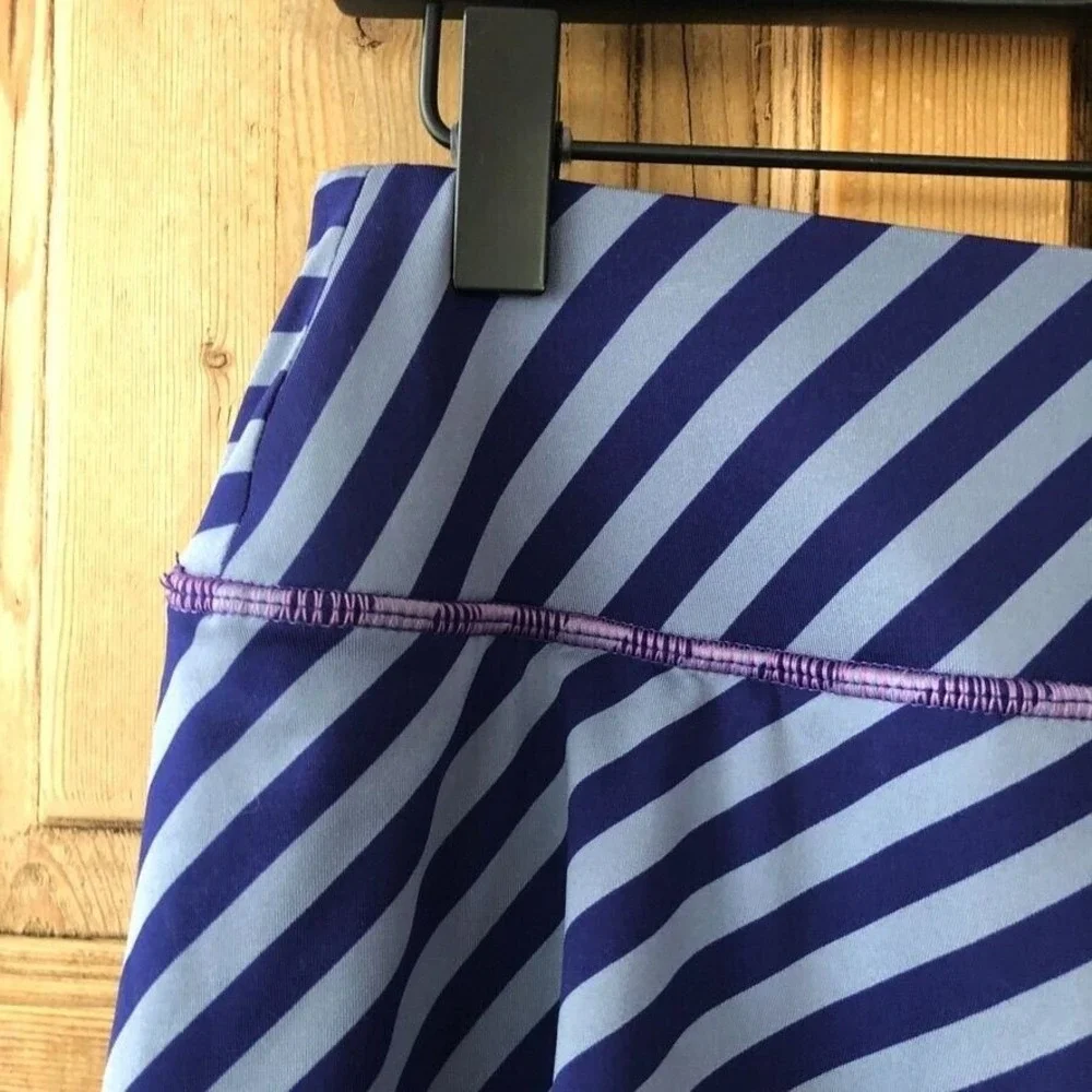 Athleta Swagger Fly By Purple Striped Skort Skirt Athletic Womens‎ Size Small